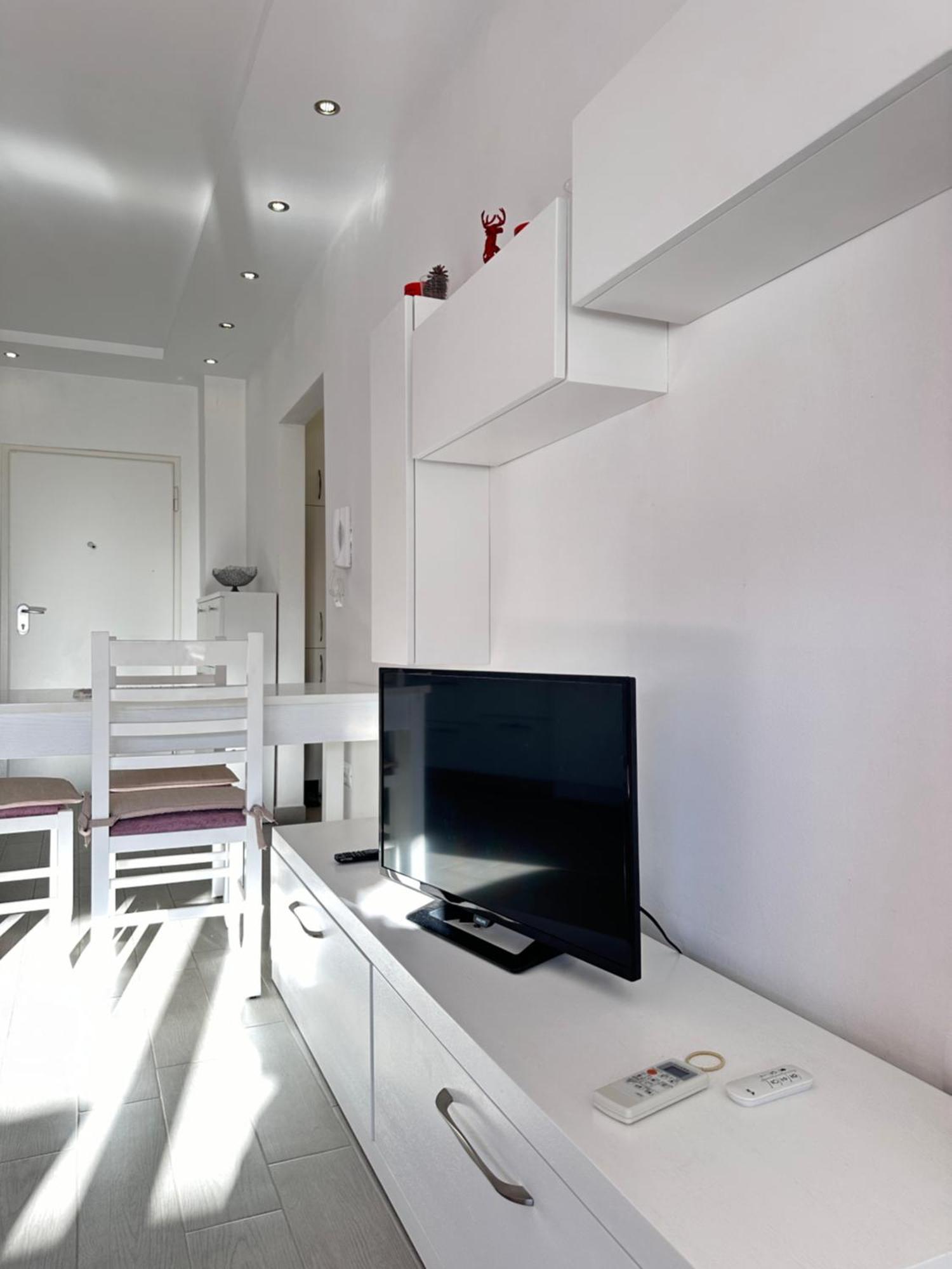 Rose Sea View Apartment Sarandë Exteriör bild